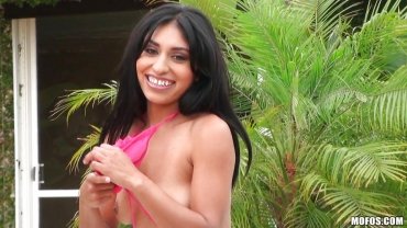 Mofos - latina stripping off in a swimming area