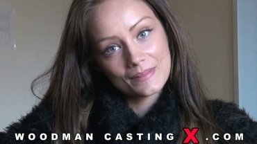 Sophie Lynx casting