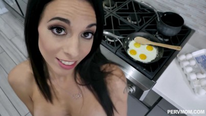 fried egg and my hot stepmother