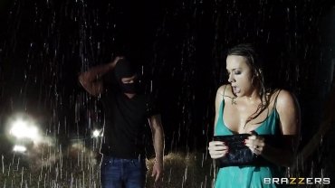 Brazzers - milf wife gets her clothes ripped under the rain