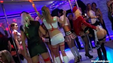 Drunk Roommate Threesome Porn HD Videos - HQporner.com